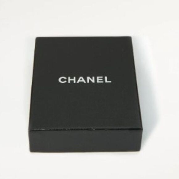 Pristine Vintage Chanel Gold-Plated Clip On Earrings with Drop Baroque Pearls - Picture 11 of 11